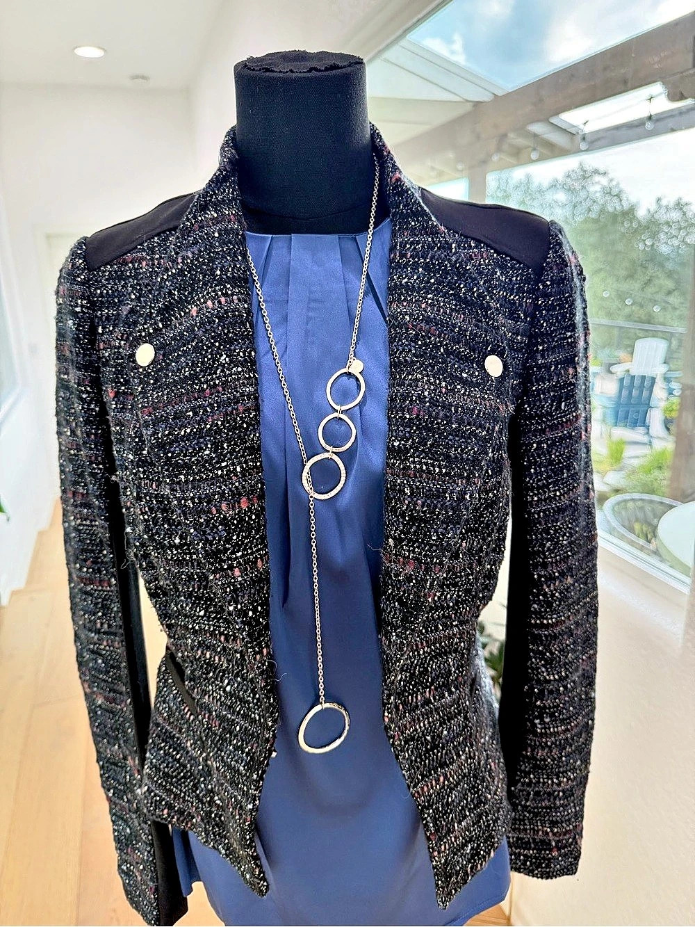 White House Black Market Tweed Blazer in Black & Blue Size 2 Padded Shoulders